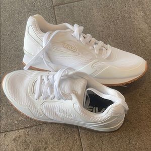 Fila Forerunner 18 white sneaker - 7 women